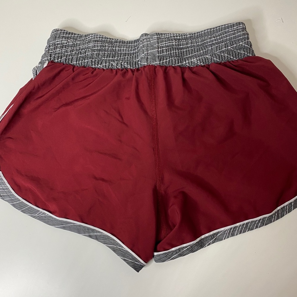 Running shorts - Picture 3 of 6